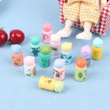 2Vnt Lėlių namelis Mini animacinis filmas Vandens puodelis Termosas Puodelio modelis Baldų aksesuarai Lėlių namų dekorui Vaikai Apsimeskite žaisdami žaislus