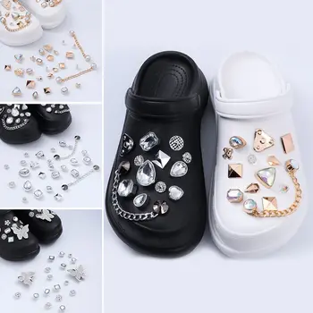 Dovanos Diamond DIY Shell batai Croc batų pakabukai Batų grandinės dekoras