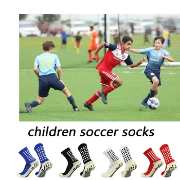 kvėpuojantis Naujos futbolo sukibimo kojinės sportinės aikštės silikoninės neslystančios vaikiškos futbolo kojinės