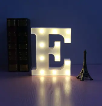 LED 26 raidžių modeliavimas Šviesa su gimtadieniu Neoninė bagažinė Romantiškas pasiūlymas ins Spalvinga šviesos dekoracija